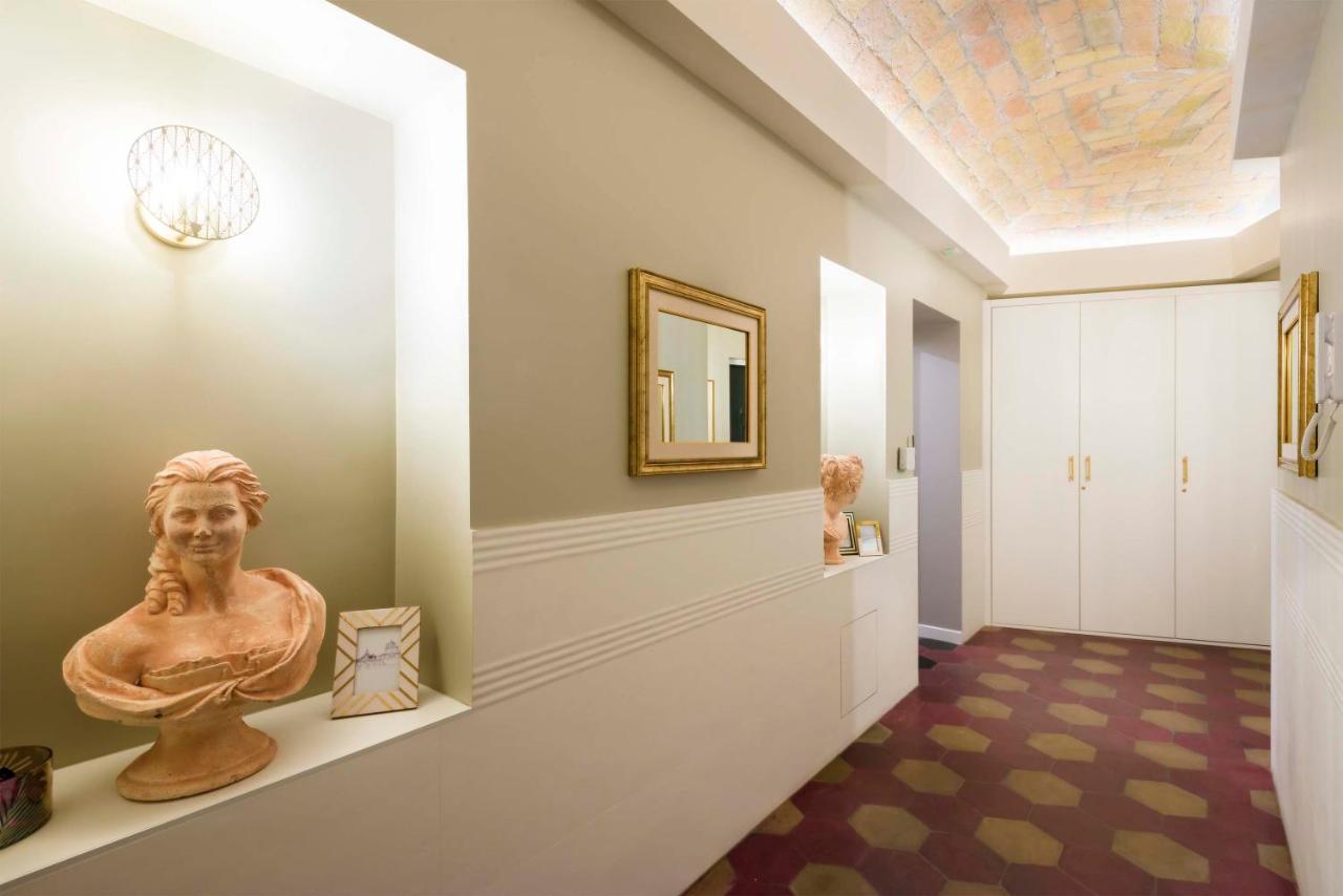 Vis Romae Luxury Apartments ภายนอก รูปภาพ